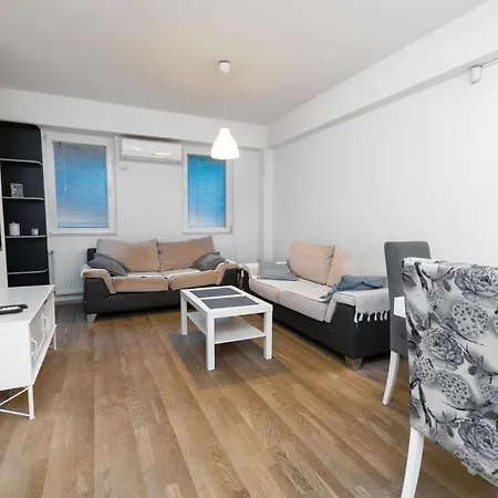 Апартаменти One Bedroom With Private Parking Скоп'є